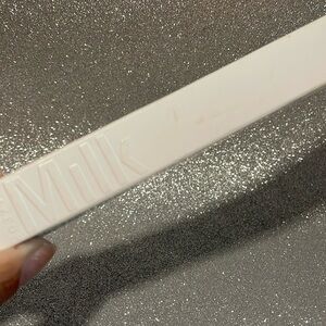 Sunshine Under Eye Tint + Brighten
light coverage concealer